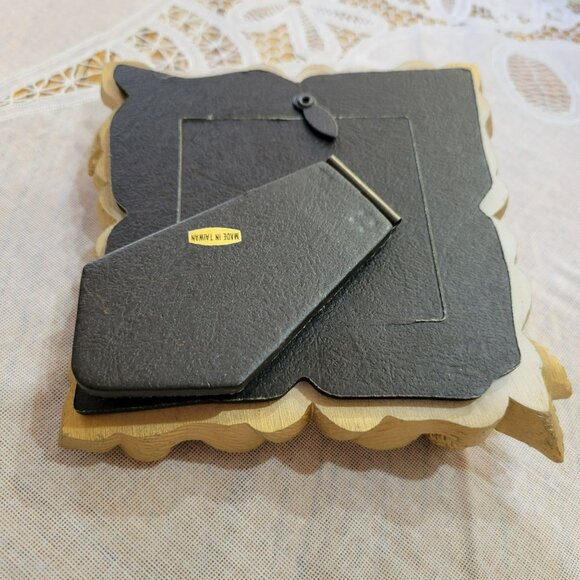 Vintage Gold Cherub Angel Picture Frame 2.5" X 2.5" Ornate Design Made In Taiwan - Picture 2 of 10